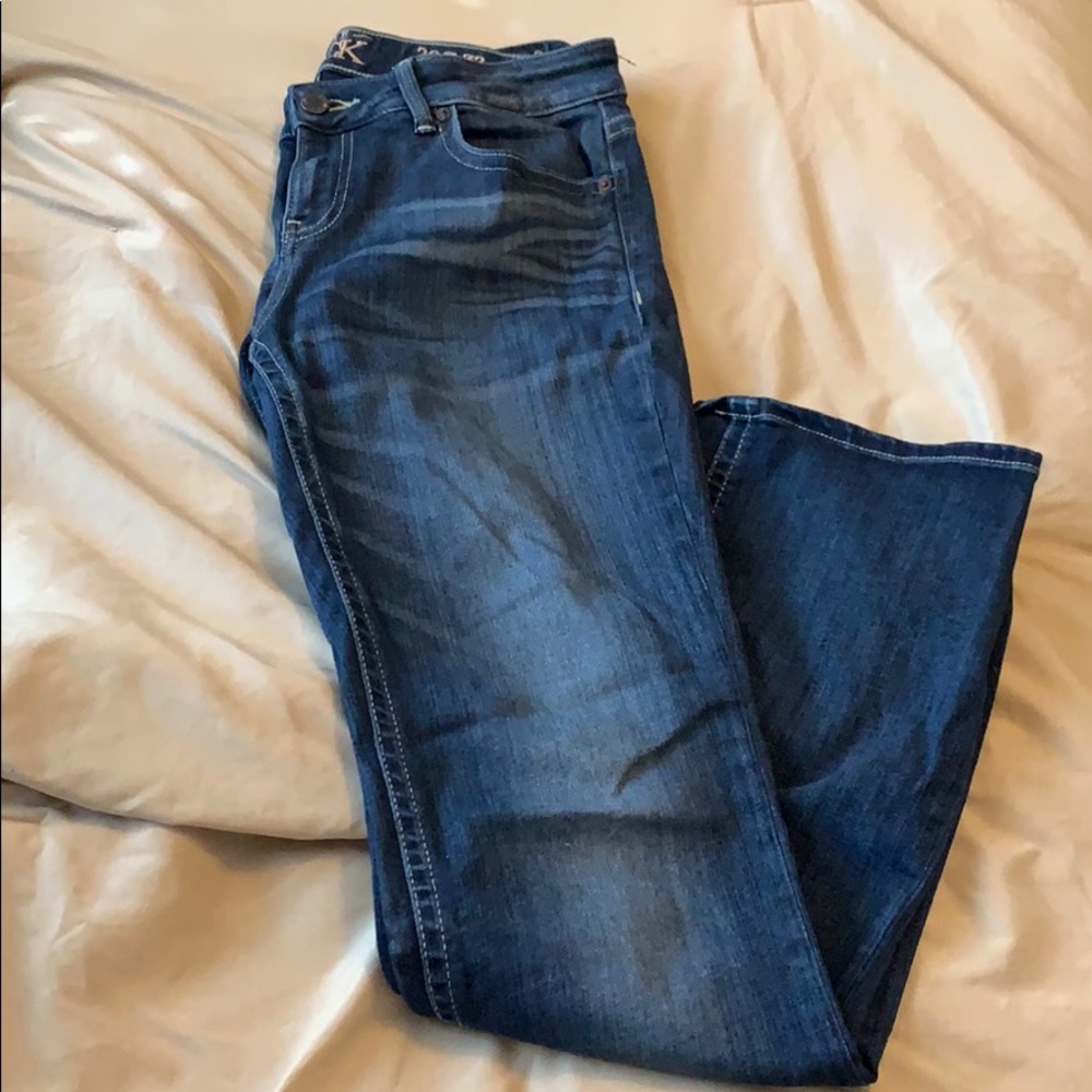 Buckle jeans